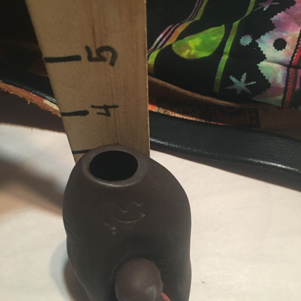 See No‎ Evil Little Buddhist Monk in Statue on Vase Figurine - Picture 11 of 12